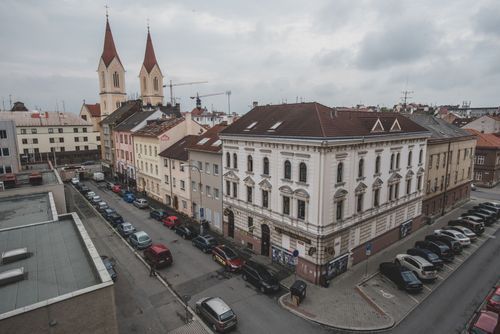 Divadlo pod lampou